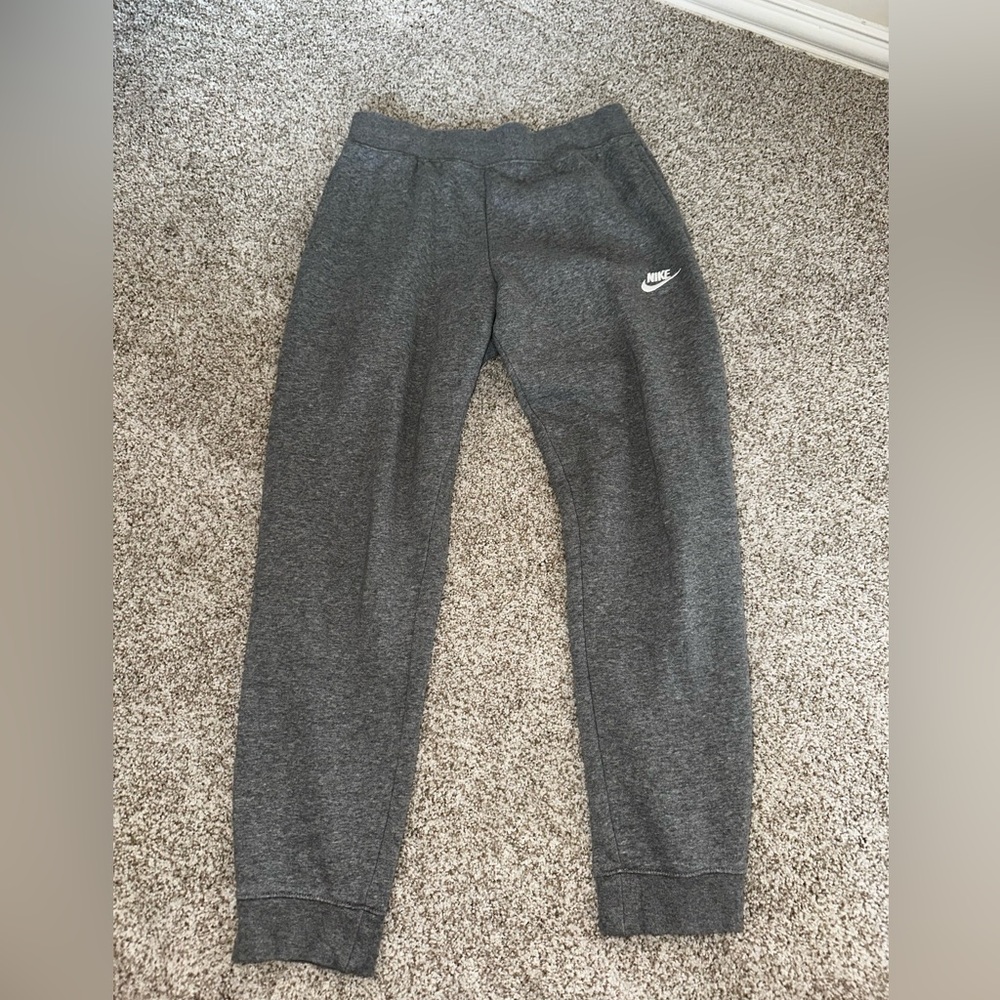 NEVER WORN gray Nike sweats kids